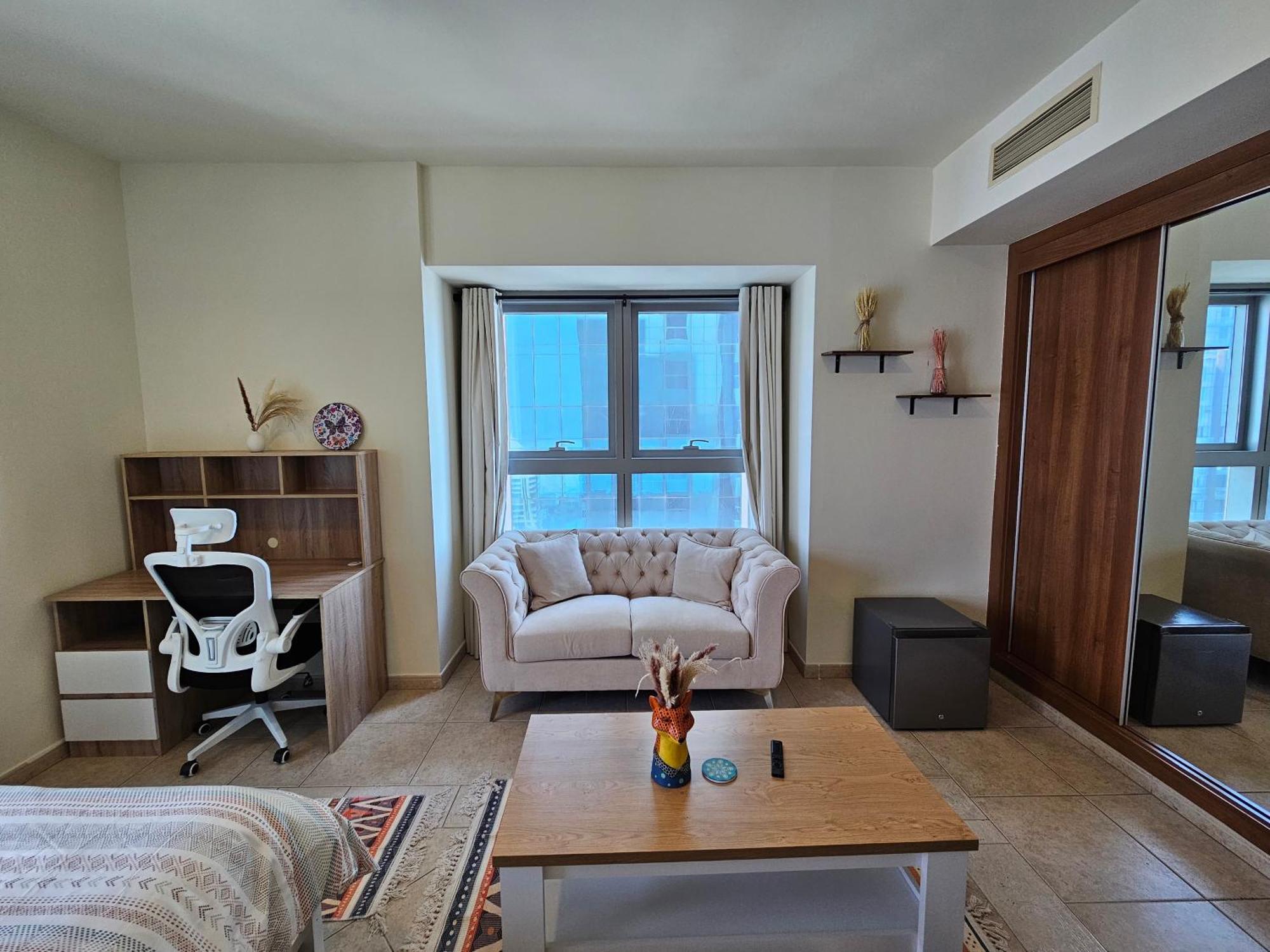Super Host At Highest Residential Tower In The World, Private Rooms In A Shared Apartment Dubai Rom bilde