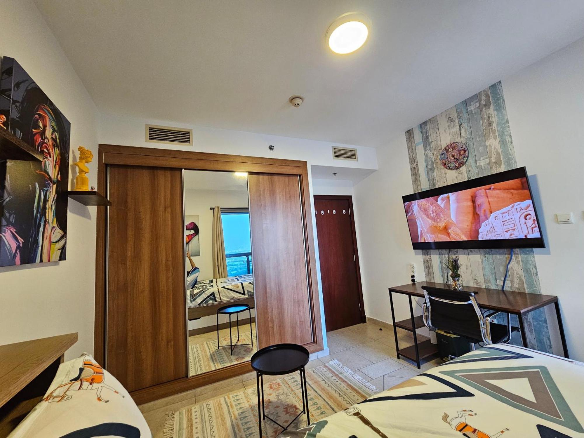 Super Host At Highest Residential Tower In The World, Private Rooms In A Shared Apartment Dubai Rom bilde